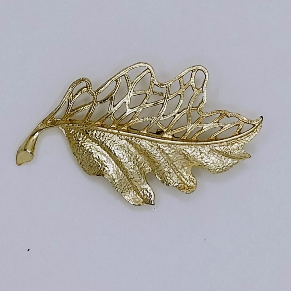 Vintage Leaf Brooch